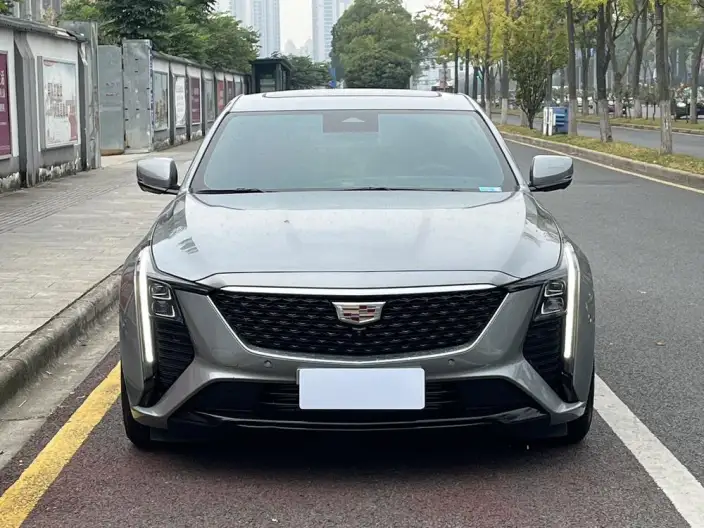 Cadillac CT5 2025 Model 28T Lincoln Town Sports Edition