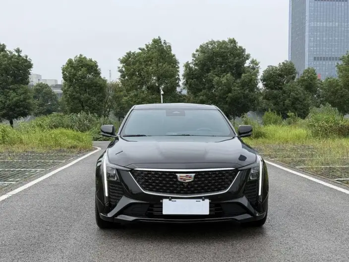Cadillac CT5 2025 Model 28T Lincoln Town Sports Edition