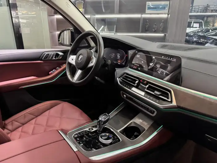 BMW X5 2022 Model xDrive 30Li Exclusive Model M Sports Set – фото 7