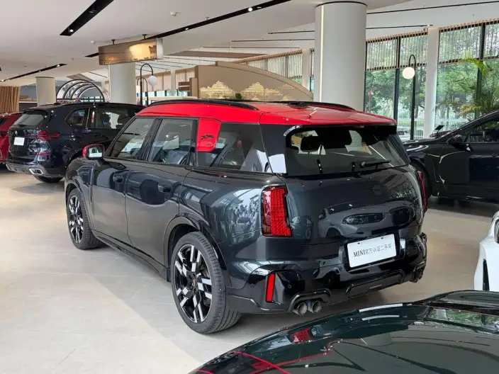 MINI JCW COUNTRYMAN 2024 Model 2.0T JOHN COOPER WORKS ALL4