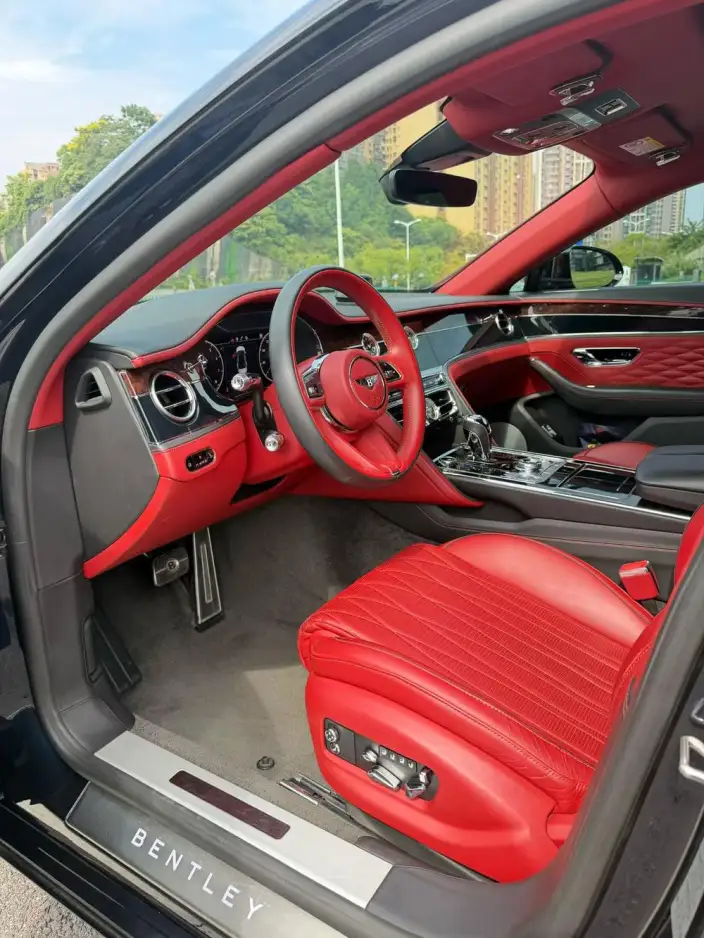 Continental Flying Spur 2021 Model 4.0T V8 Standard Edition – фото 9