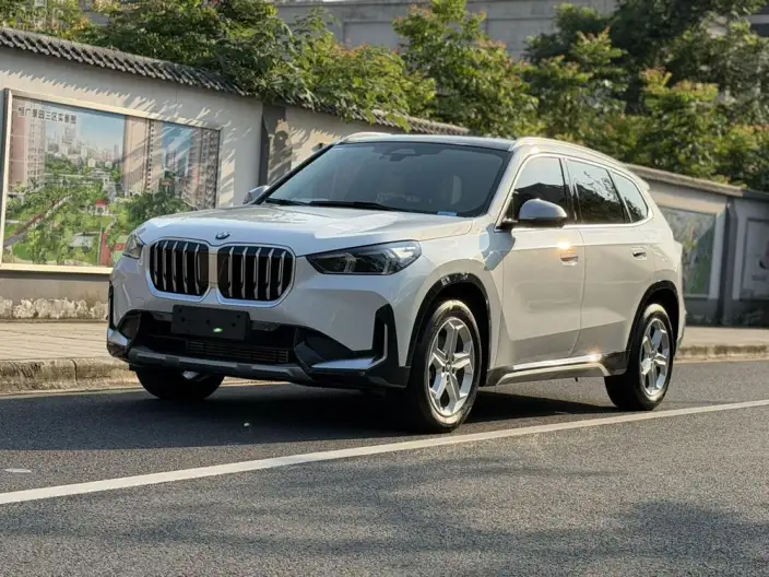 BMW X1 2023 Model sDrive20Li X Design Set – фото 1