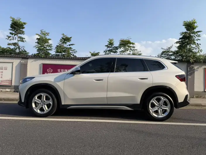 BMW X1 2023 Model sDrive20Li X Design Set – фото 4