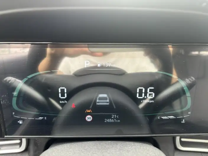 Hyundai Ioniq 2023 Model 1.5L CVT LUX Premium Edition – фото 10