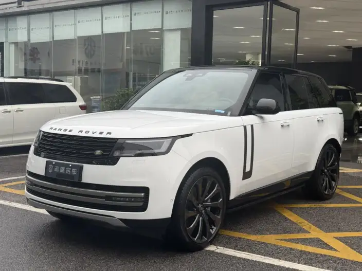 Range Rover 2023 Model 3.0 L6 360PS Shengshi Edition