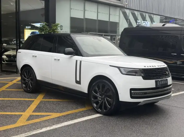 Range Rover 2023 Model 3.0 L6 360PS Shengshi Edition