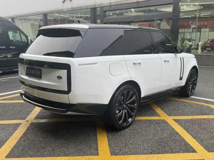 Range Rover 2023 Model 3.0 L6 360PS Shengshi Edition – фото 6