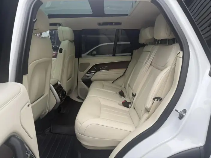 Range Rover 2023 Model 3.0 L6 360PS Shengshi Edition – фото 10
