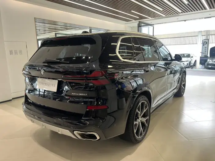 BMW X5 2023 Model xDrive30Li Exclusive Model M Sports Set – фото 6