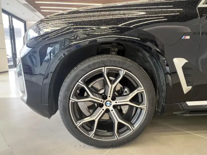 BMW X5 2023 Model xDrive30Li Exclusive Model M Sports Set – фото 7