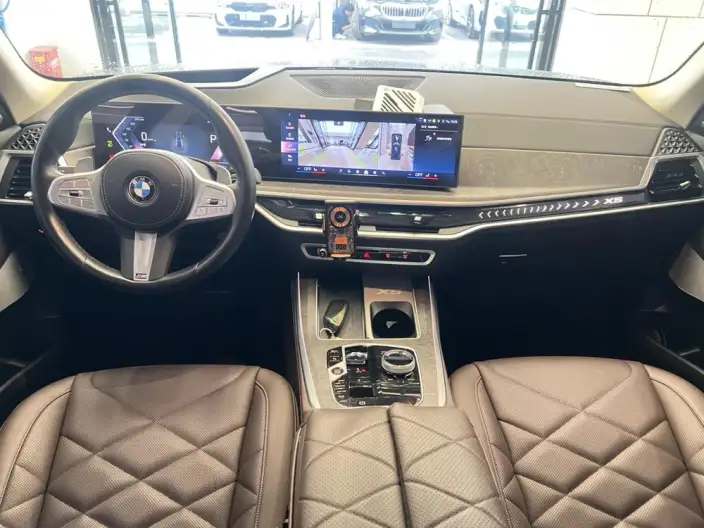 BMW X5 2023 Model xDrive30Li Exclusive Model M Sports Set – фото 8