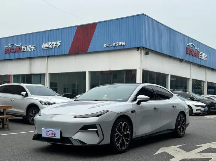 Geely Galaxy E8 2025 Model 575km Tiggo Edition
