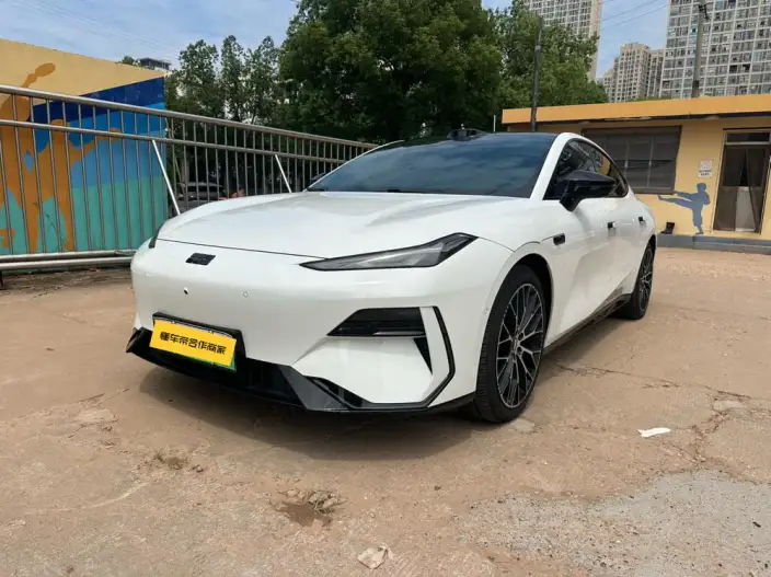 Geely Galaxy E8 2025 Model 620km 4WD Galaxy LiDAR Edition