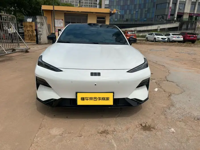 Geely Galaxy E8 2025 Model 620km 4WD Galaxy LiDAR Edition