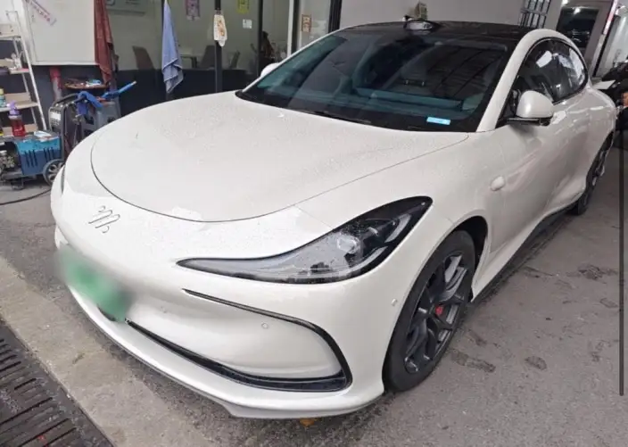 IM L6 2024 Model Max Standard Edition 75kWh – фото 1