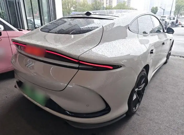 IM L6 2024 Model Max Standard Edition 75kWh – фото 5