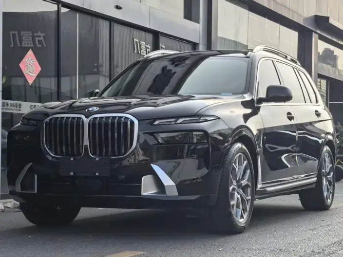 BMW X7 2025 Model xDrive40i Leading Model Luxury Set 7 seat – фото 1