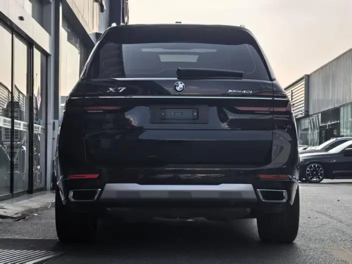 BMW X7 2025 Model xDrive40i Leading Model Luxury Set 7 seat – фото 4