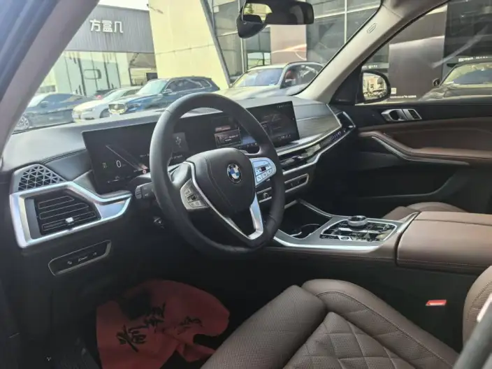 BMW X7 2025 Model xDrive40i Leading Model Luxury Set 7 seat – фото 9