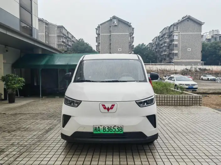Wuling Yangguang 2026 Model 440km Passenger car Edition Comfort Model 6 seat