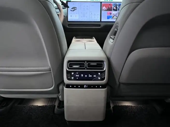 Li Auto i6 2025 Model 2WD Standard Edition – фото 5