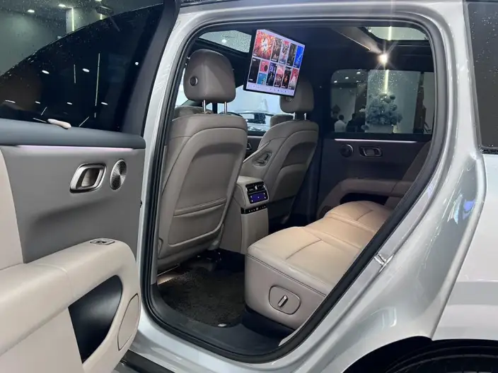 Li Auto i6 2025 Model 2WD Standard Edition – фото 10