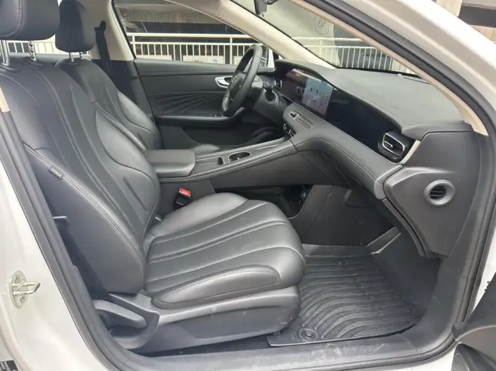 Roewe D7 DMH 2024 Model 125 Zunrong Edition – фото 10