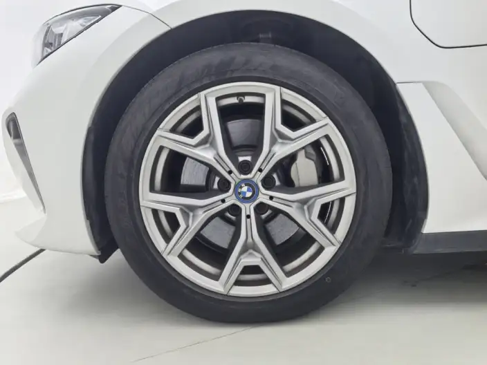 BMW i3 2023 Model eDrive35L – фото 9