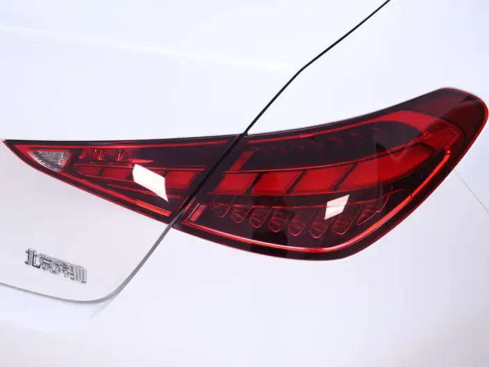 Mercedes-Benz C-Class 2025 Model C 260 L Sports Edition – фото 8