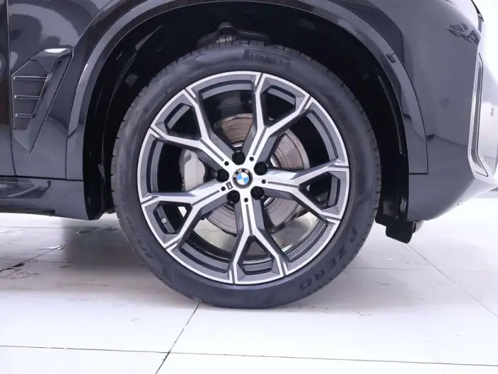 BMW X5 2023 Model xDrive30Li Exclusive Model M Sports Night Set – фото 4