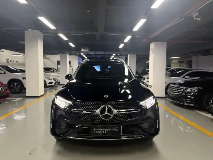 Mercedes-Benz GLC 2026 Model GLC 260 L 4MATIC Luxury Model 5 seat – фото 2
