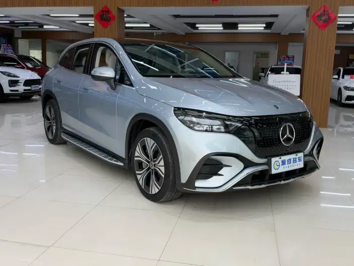 Mercedes-Benz EQE SUV 2024 Model EQE SUV 350 4MATIC Deluxe Edition – фото 3