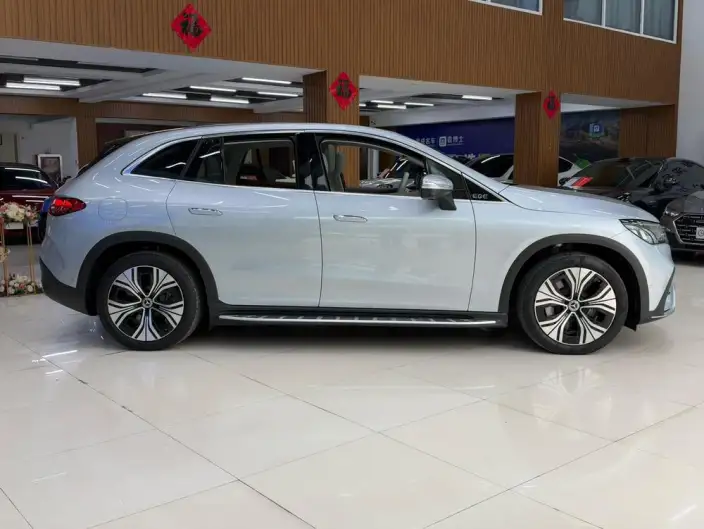 Mercedes-Benz EQE SUV 2024 Model EQE SUV 350 4MATIC Deluxe Edition – фото 7