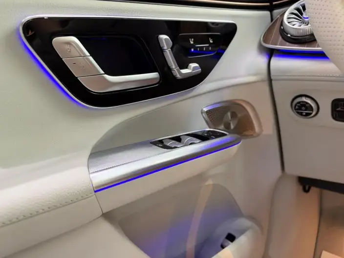 Mercedes-Benz EQE SUV 2024 Model EQE SUV 350 4MATIC Deluxe Edition – фото 8