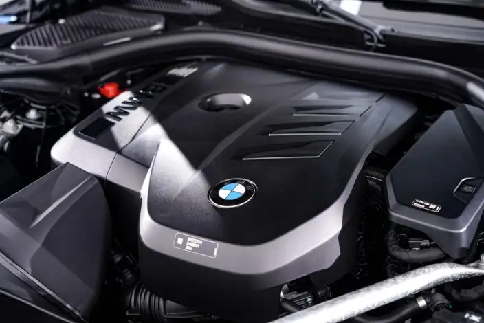 BMW 5 Series 2026 Model 530Li Leading Model M Sports Set – фото 7