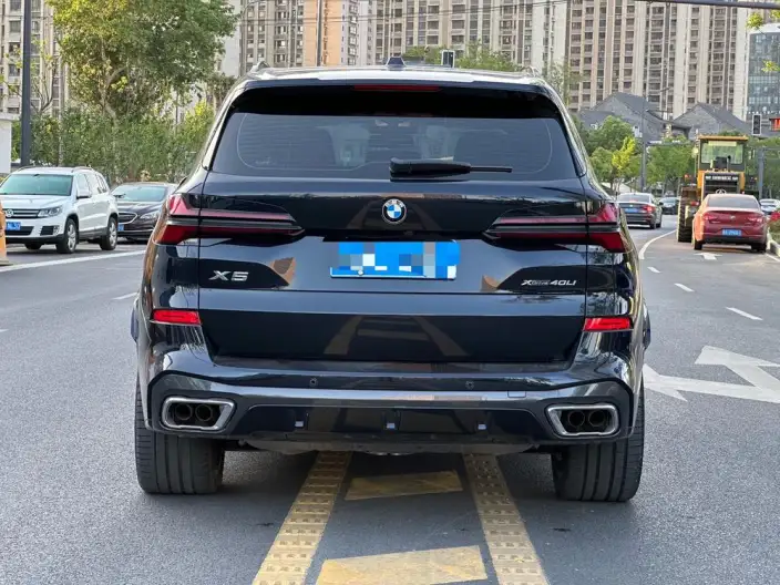 BMW X5 2023 Model xDrive40Li M Sports Set – фото 5