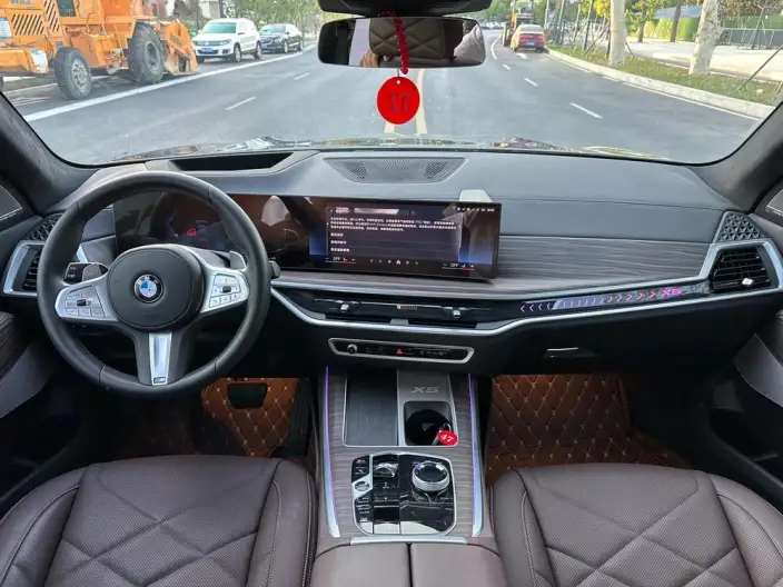 BMW X5 2023 Model xDrive40Li M Sports Set – фото 7