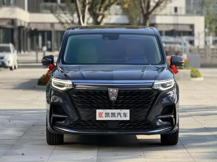 Roewe iMAX8 2022 Model 400TGI Zunrong Edition