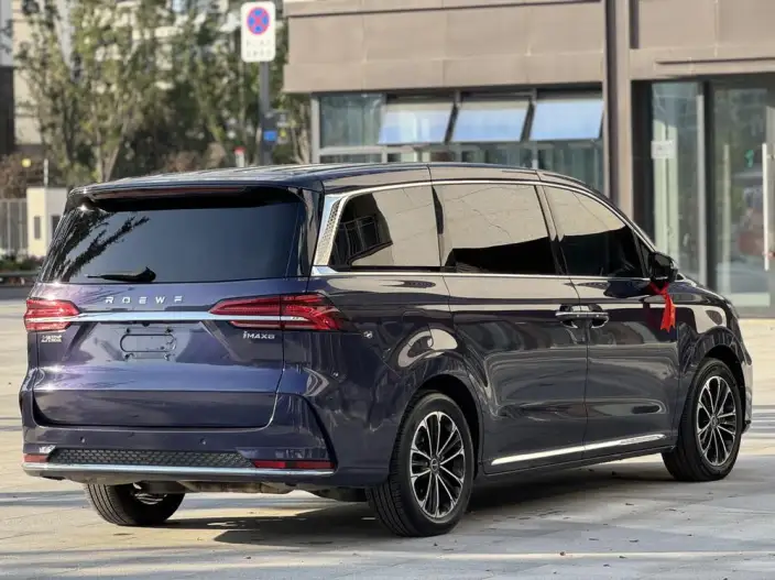 Roewe iMAX8 2022 Model 400TGI Zunrong Edition – фото 6
