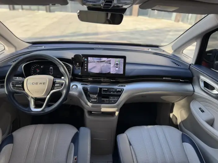 Roewe iMAX8 2022 Model 400TGI Zunrong Edition – фото 8