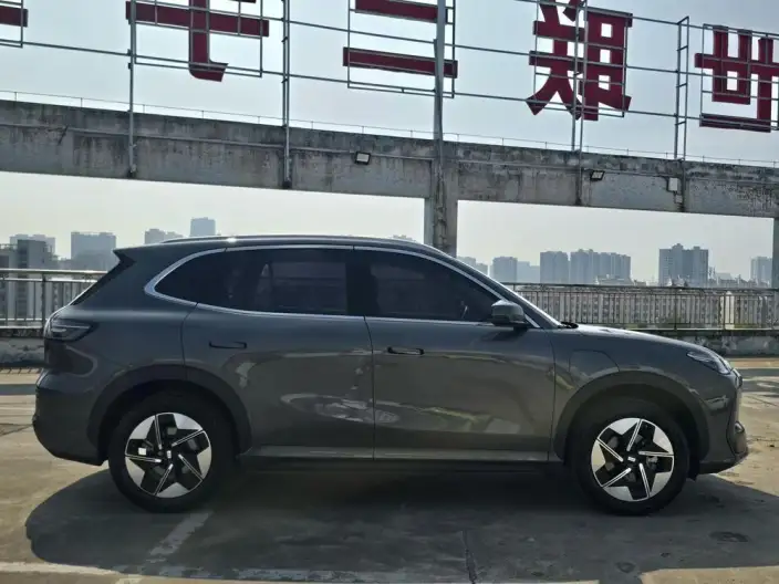 Geely Galaxy E5 2026 Model 610km Tiggo + Edition – фото 7