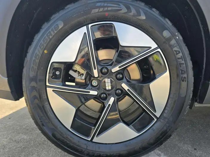 Geely Galaxy E5 2026 Model 610km Tiggo + Edition – фото 10
