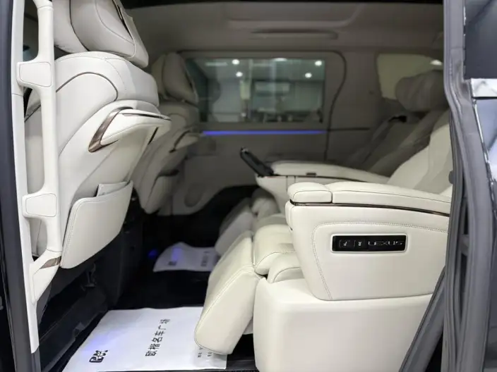 Lexus LM 2026 Model 500h DIRECT4 VI seat Respect Edition – фото 9