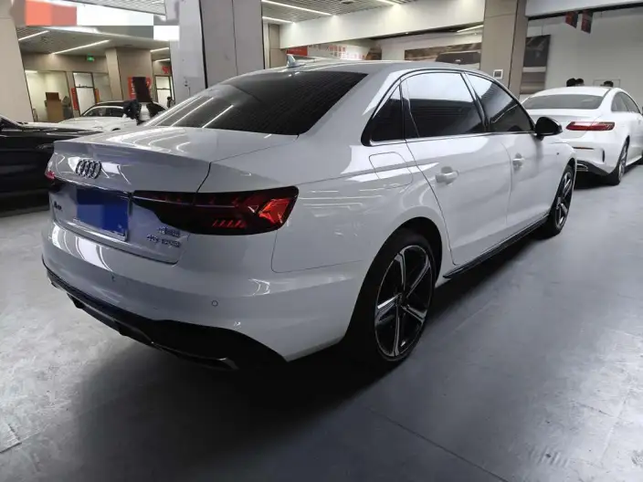 Audi A4 L 2023 Model 40 TFSI quattro Luxury Dynamic Model – фото 5