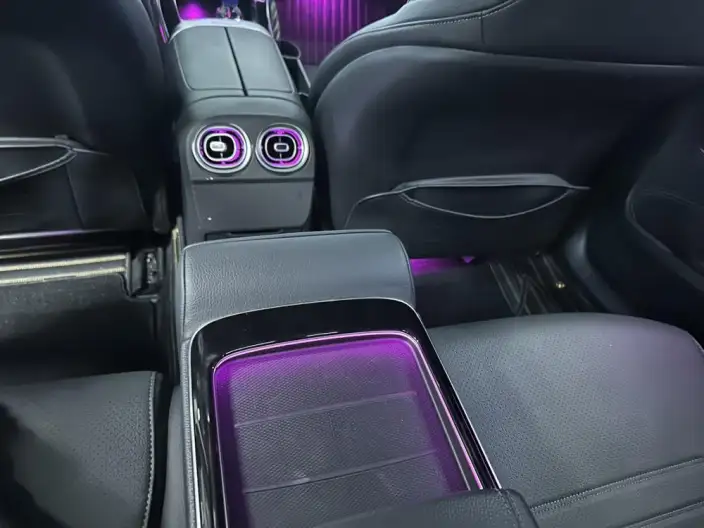 Mercedes-Benz C-Class 2025 Model C 260 L Sports Edition – фото 9