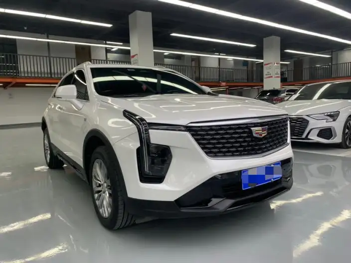 Cadillac XT4 2024 Model 28T 2WD Luxury Model