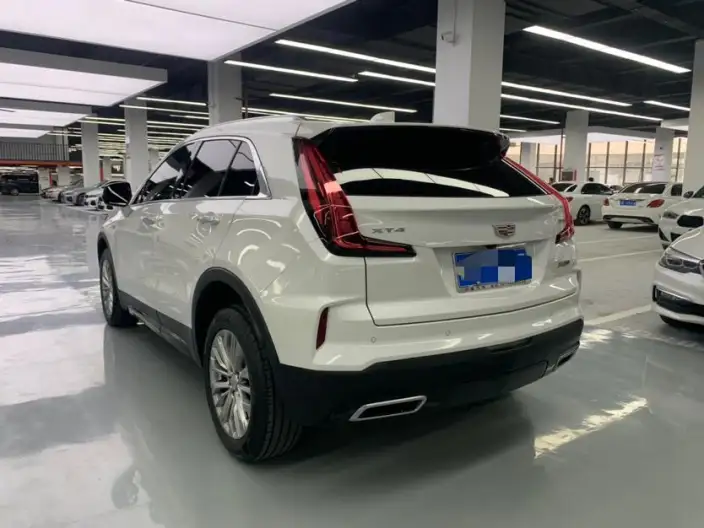 Cadillac XT4 2024 Model 28T 2WD Luxury Model