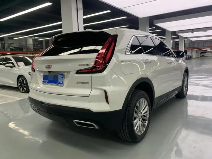 Cadillac XT4 2024 Model 28T 2WD Luxury Model – фото 6