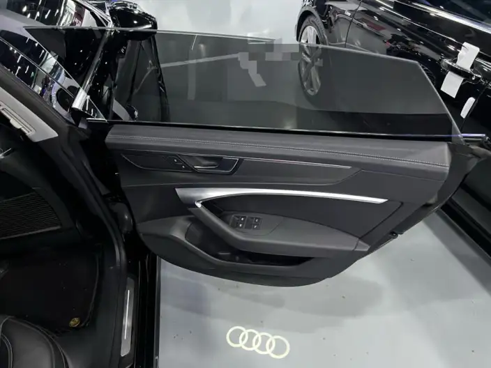 Audi A7 L 2024 Model 45 TFSI Luxury Model – фото 6