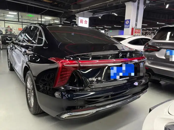 Hongqi H5 2024 Model 1.5T DCT Flag Rhythm Edition